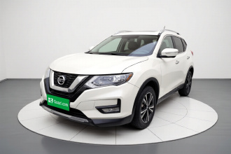 日产 奇骏 2017款 2.5L CVT豪华版 4WD