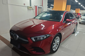 奔驰A级 2019款 改款 A 200 L 运动轿车