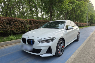 宝马1系 2022款 120i M运动版