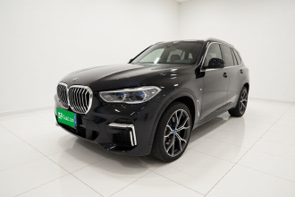 宝马X5 2022款 改款 xDrive 40Li M运动套装