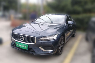 沃尔沃S60 2021款 T4 智逸豪华版