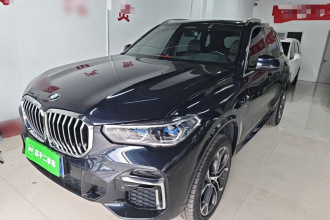 宝马X5 2022款 xDrive 40Li 尊享型M运动套装