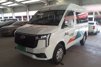 上汽大通MAXUS 新途V80 2025款 PRO傲运通 2.0T  自动短轴中顶 5/6座