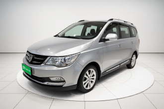 宝骏730 2016款 1.5L 手动舒适型 7座 国V