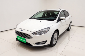 福特 福克斯 2015款 三厢 1.6L 自动风尚型