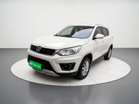 北京汽车 绅宝X35 2016款 1.5L 手动精英版