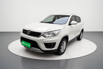 北京汽车 绅宝X35 2016款 1.5L 手动精英版