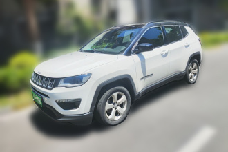 Jeep 指南者 2020款 220T 自动精英版
