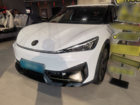 大众 ID.UNYX 与众 2025款 Pro