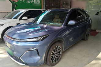 吉利银河 银河星舰7 EM-i 2025款 120km 领航版