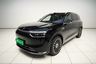 鸿蒙智行 问界M8 2025款 增程 Max+版 53.4kWh 5座版