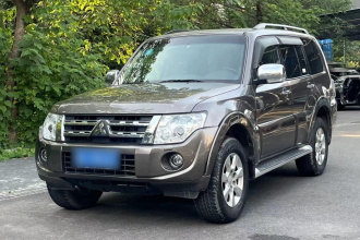 三菱 帕杰罗(进口) 2014款 3.0L 豪华版