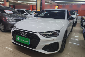奥迪A4L 2025款 200万辆悦享版 40 TFSI 豪华动感型