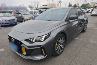 广汽传祺 影豹 2021款 270T DCT J15版