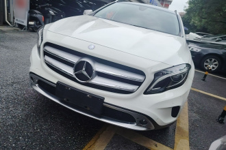 奔驰GLA 2016款 GLA 220 4MATIC 豪华型