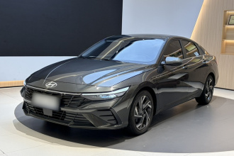 现代 伊兰特 2023款 1.5L CVT LUX尊贵版