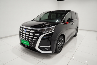 腾势D9 2022款 DM-i 970 四驱尊荣型