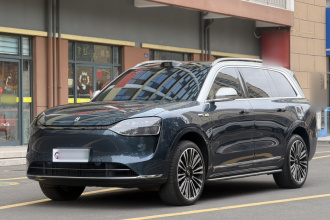 鸿蒙智行 问界M9 2024款 增程 Ultra版 42kWh 6座版