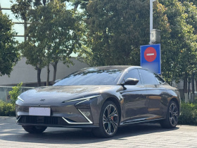 智己汽车 智己L7 2022款 Pro