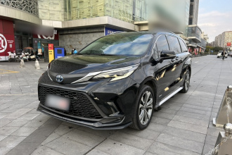 丰田 格瑞维亚 2024款 2.5L混动 舒适版