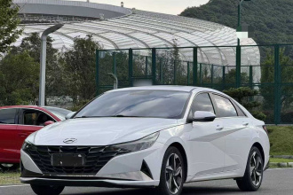 现代 伊兰特 2022款 1.5L CVT GLX精英版