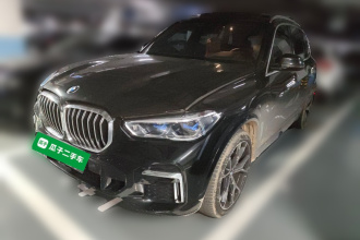 宝马X5 2022款 改款 xDrive 40Li M运动套装