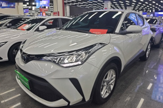 丰田C-HR 2022款 2.0L 领先版