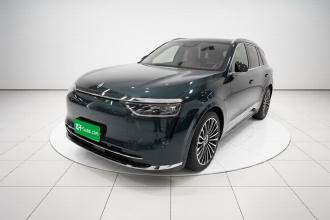 鸿蒙智行 问界M8 2025款 增程 Ultra版 53.4kWh 6座版 (192线激光雷达）