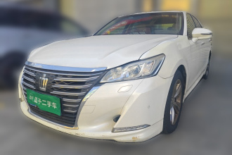 丰田 皇冠 2015款 2.0T 时尚版