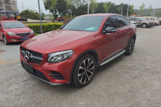 奔驰GLC轿跑 2019款 GLC 260 4MATIC 轿跑SUV