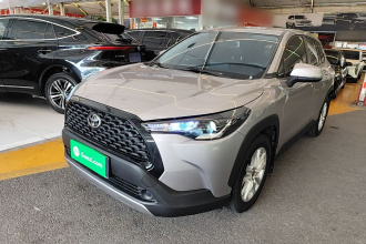 丰田 卡罗拉锐放 2022款 2.0L 先锋版