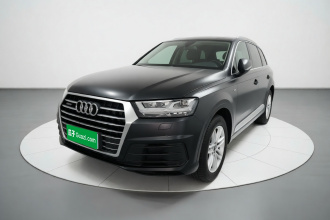 奥迪Q7 2018款 40 TFSI 舒适型
