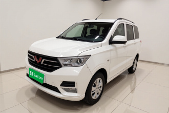 五菱汽车 五菱宏光 2021款 改款1.5L S基本型 电动助力LAR