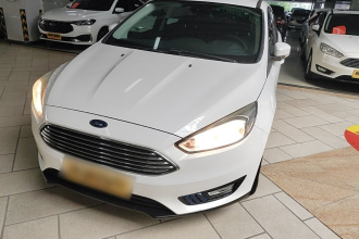 福特 福克斯 2015款 三厢 EcoBoost 180 自动精英型
