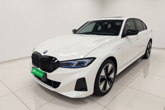宝马i3 2024款 eDrive 40 L 曜夜套装