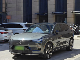 沃尔沃XC70插电式混动 2026款 四驱超长续航Ultra