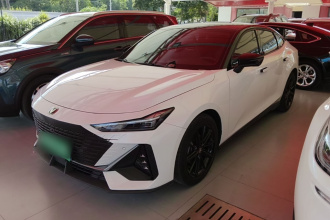 长安UNI-V 2023款 1.5T 尊贵型