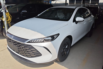 比亚迪 秦PLUS 2025款 DM-i 智驾版 128KM进取型