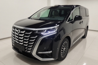 腾势D9 2025款 DM-i 智驾版 1020 四驱旗舰型