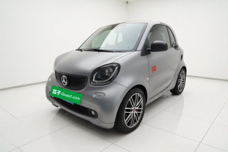smart fortwo 2019款 0.9T 66千瓦硬顶风擎版 国VI