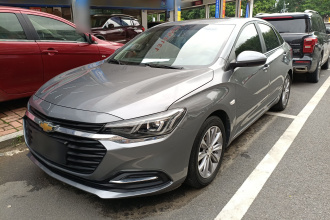 雪佛兰 科鲁泽 2022款 320 自动悦享天窗版