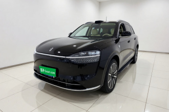 鸿蒙智行 问界M9 2024款 增程 Ultra版 42kWh 6座版