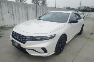 本田 雅阁 2025款 运动系列 260TURBO 豪华版