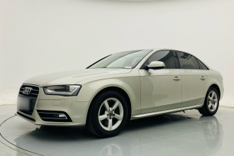 奥迪A4L 2016款 30 TFSI 典藏版 自动舒适型