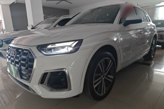 奥迪Q5L 2023款 40T 时尚动感型