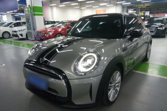 MINI 2023款 改款 1.5T COOPER 艺术家