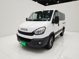 依维柯欧胜 2021款 2.0T 手动超瑞短轴低顶侧拉门F1A