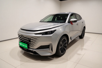 长安UNI-K 2021款 2.0T 全轮驱动尊贵型