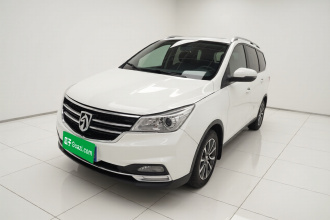 宝骏730 2017款 1.5T 手动时尚型 7座 国V