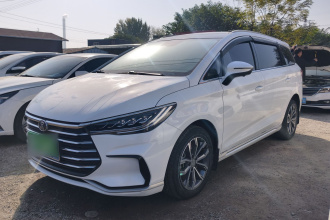比亚迪 宋MAX 2021款 升级版 1.5T 自动尊贵型 6座